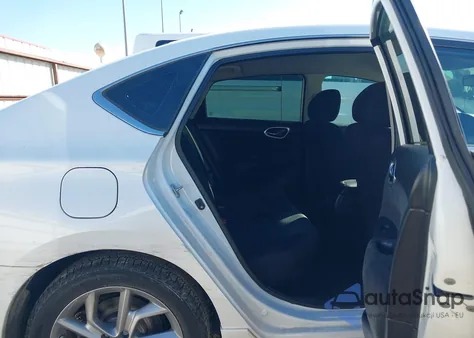 2015 Nissan Sentra Sr из США, поврежденный, VIN 3N1AB7AP7FY340671